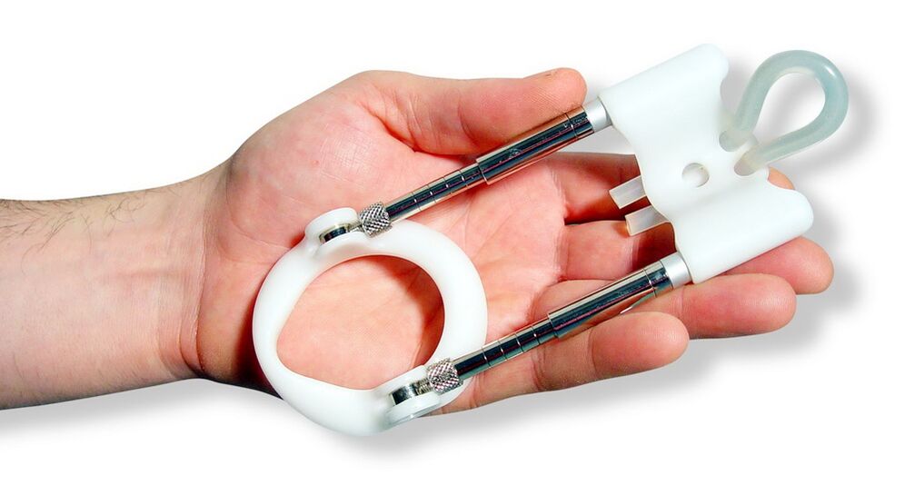Un estensore è un dispositivo basato sul principio dello stiramento del tessuto del pene