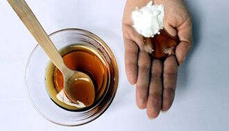 Una miscela di bicarbonato di sodio e miele è un rimedio popolare per aumentare il flusso sanguigno al pene